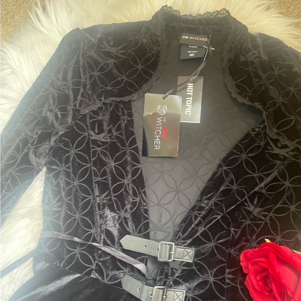 New Hot Topic Witcher Yennefer Velvet Goth Waistcoat - Picture 6 of 6